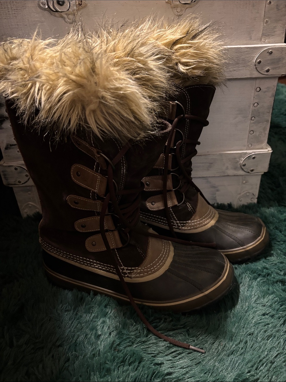 Sorel Joan of Arctic Lace Up Boots 11